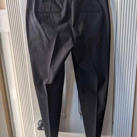 Theory Pleated Pant - Size 10, Black, Viscose/Cotton - Picture 4 of 10